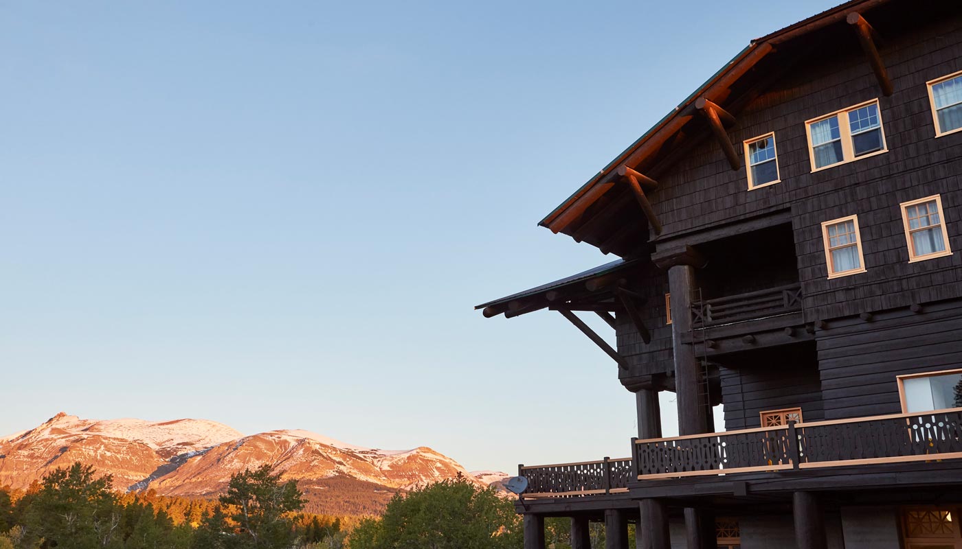 Glacier Park Lodge Webcam Live Views of Historic Lodge at Glacier