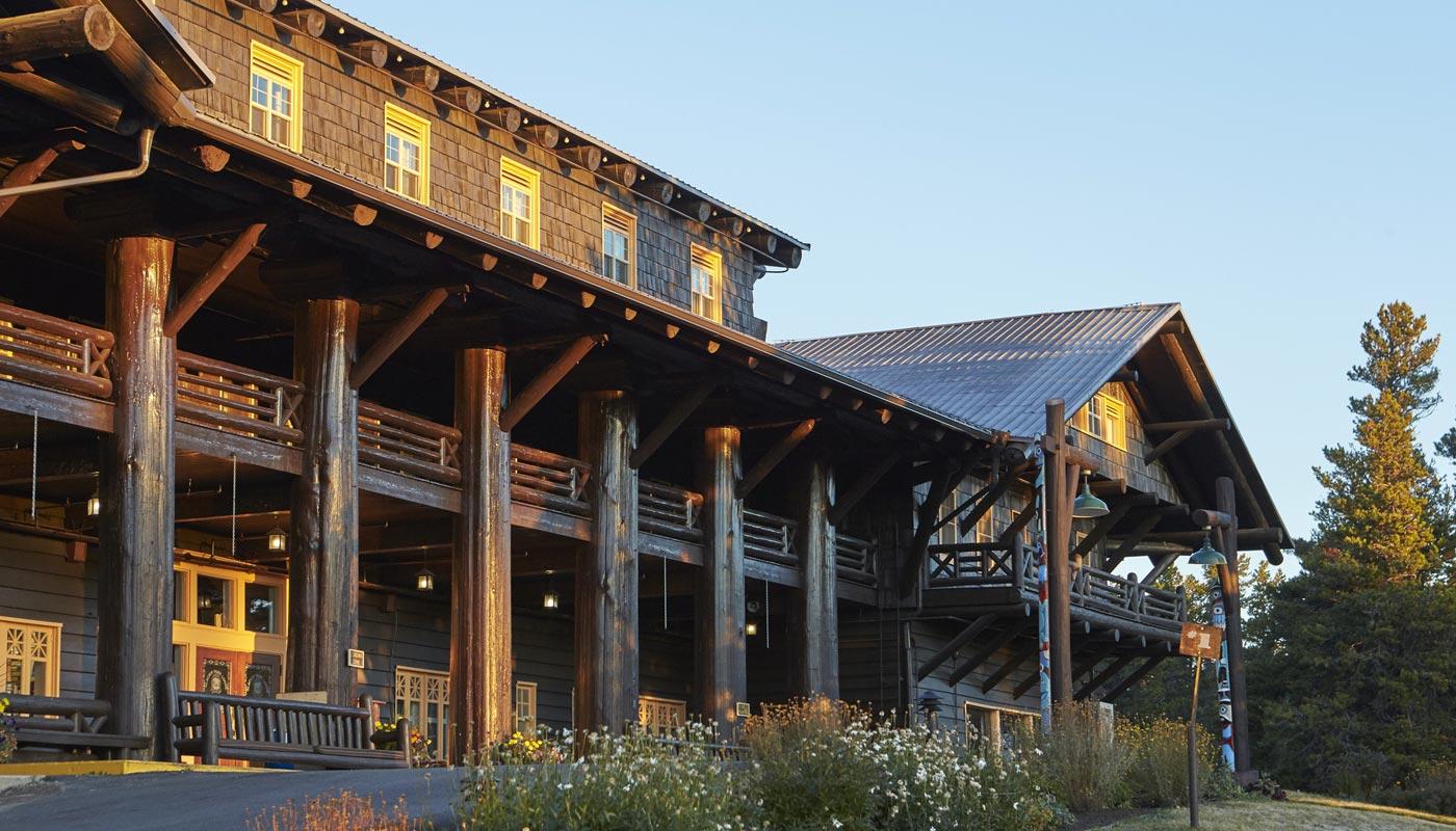 How to Get to Glacier Park Lodge in East Glacier Park